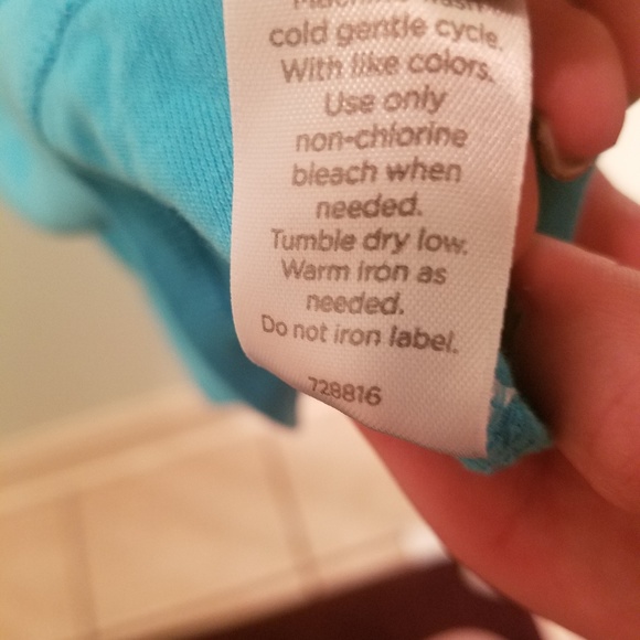 Plain blue tshirt - Picture 4 of 5